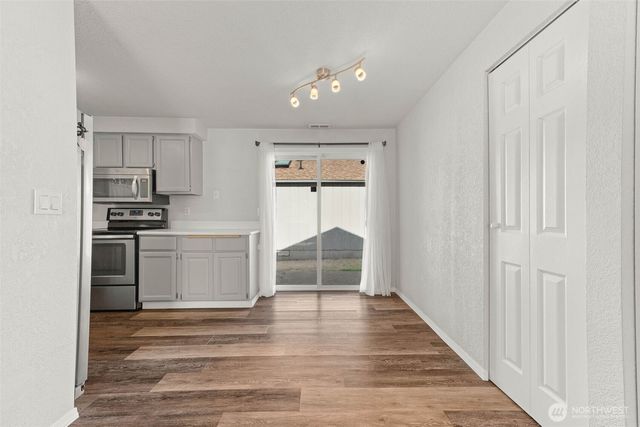 735 Hamelin Lane SE, Olympia, WA 98513