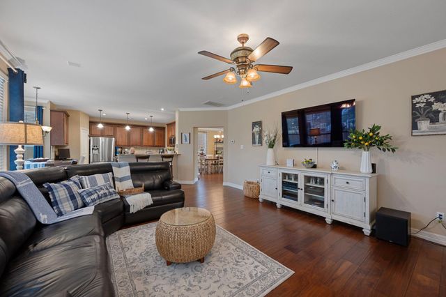 1504 Edelweiss DR, Cedar Park, TX 78613