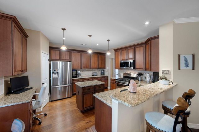 1504 Edelweiss DR, Cedar Park, TX 78613