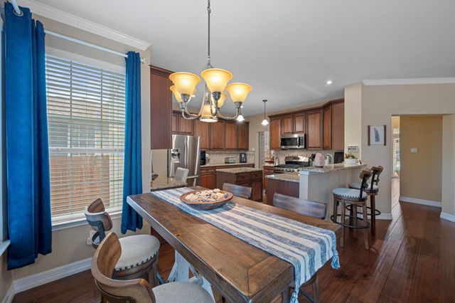 1504 Edelweiss DR, Cedar Park, TX 78613