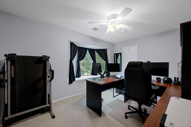 1504 Edelweiss DR, Cedar Park, TX 78613