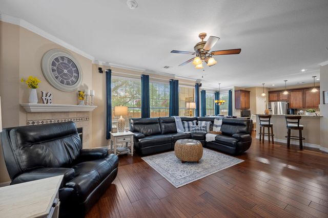 1504 Edelweiss DR, Cedar Park, TX 78613