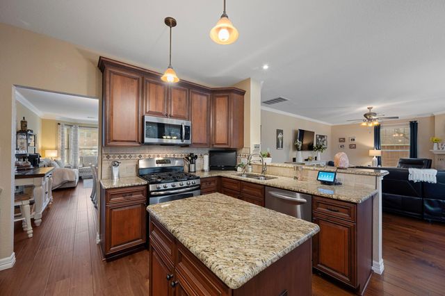 1504 Edelweiss DR, Cedar Park, TX 78613