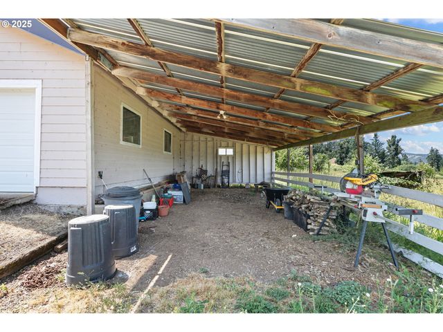 361890 HIGHWAY 58, Pleasant Hill, OR 97455