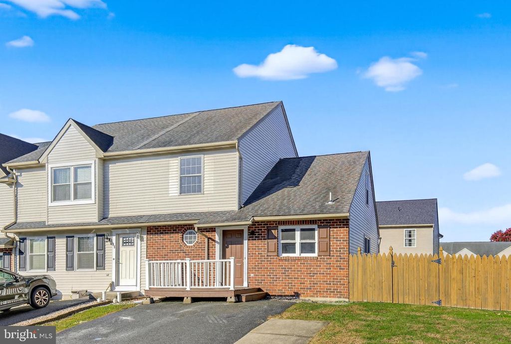 87 WILD CHERRY LN, Marietta, PA 17547