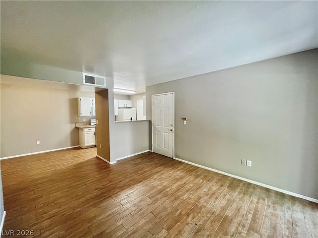 7885 West Flamingo Road 1029, Las Vegas, NV 89147