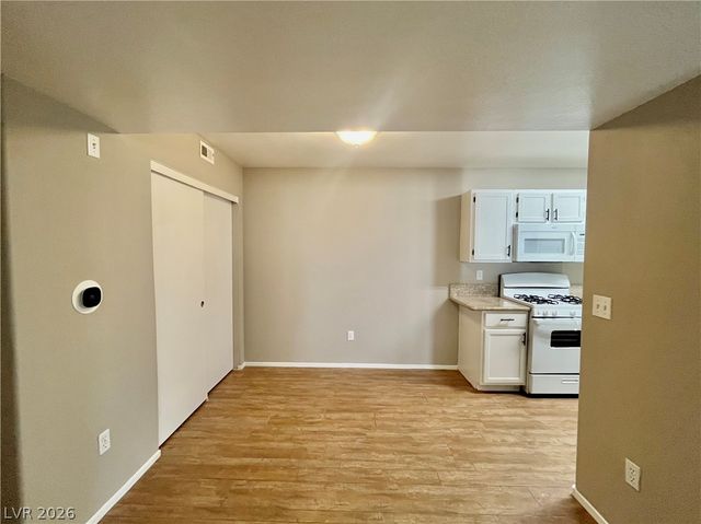 7885 West Flamingo Road 1029, Las Vegas, NV 89147