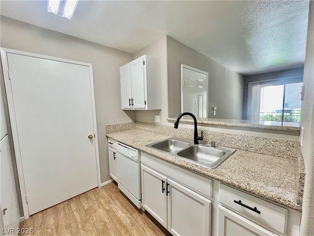 7885 West Flamingo Road 1029, Las Vegas, NV 89147