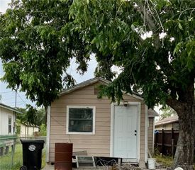104 S Guerra Avenue, Weslaco, TX 78596