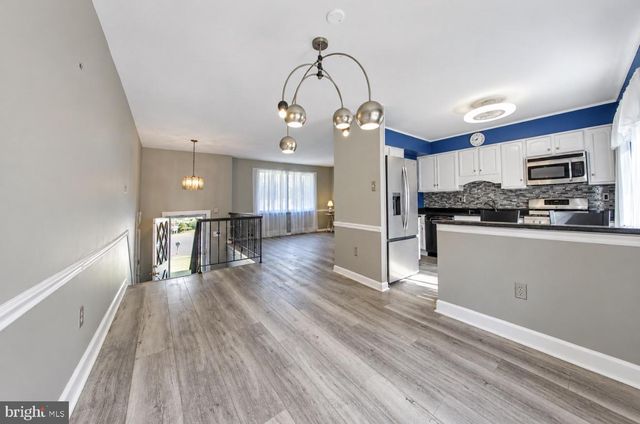 108 TRENT RD, Blackwood, NJ 08012