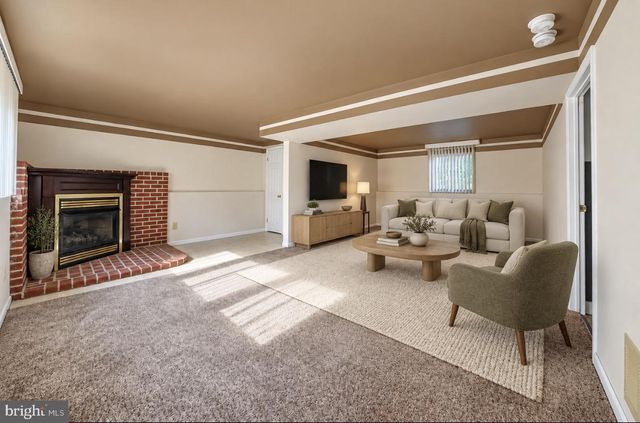 108 TRENT RD, Blackwood, NJ 08012