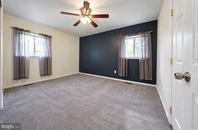 108 TRENT RD, Blackwood, NJ 08012