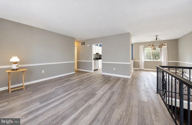 108 TRENT RD, Blackwood, NJ 08012