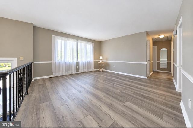 108 TRENT RD, Blackwood, NJ 08012