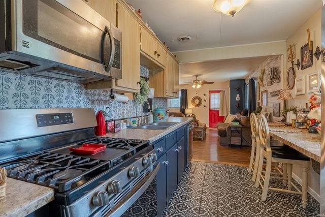 1430 Waggoner Avenue, Evansville, IN 47714