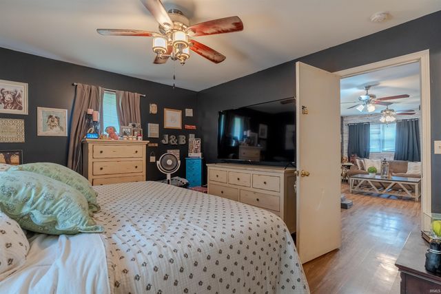 1430 Waggoner Avenue, Evansville, IN 47714