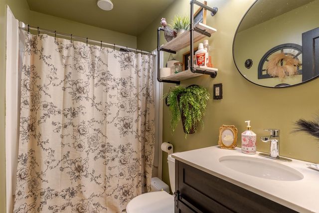 1430 Waggoner Avenue, Evansville, IN 47714