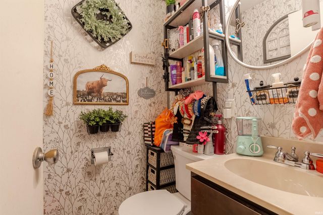 1430 Waggoner Avenue, Evansville, IN 47714