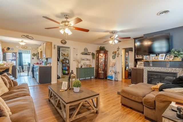 1430 Waggoner Avenue, Evansville, IN 47714