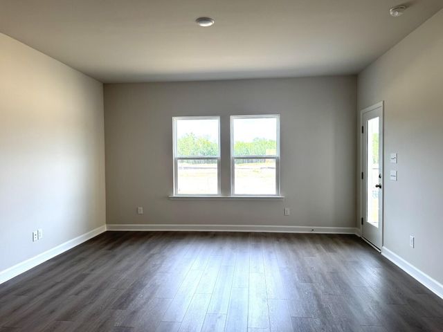 5089 Blackberry Lane, Ravenel, SC 29470