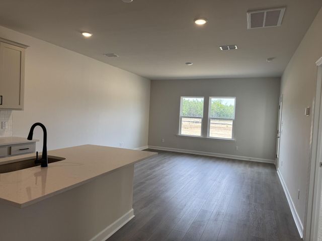 5089 Blackberry Lane, Ravenel, SC 29470