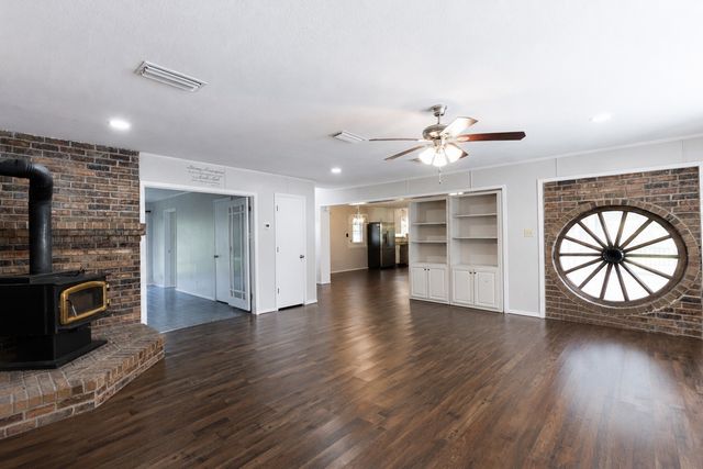 958 State Highway 24, Campbell, TX 75422