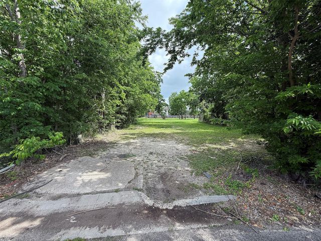 3213 Orange Street, Houston, TX 77020
