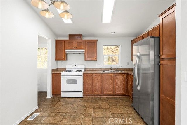 43 April Court, Oroville, CA 95966