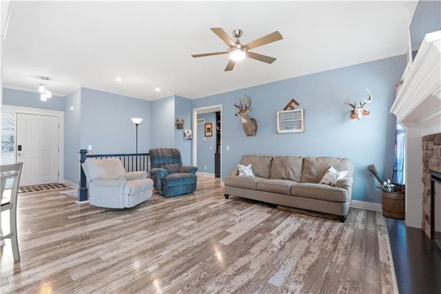 27805 S Walker Road, Harrisonville, MO 64701