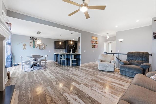 27805 S Walker Road, Harrisonville, MO 64701