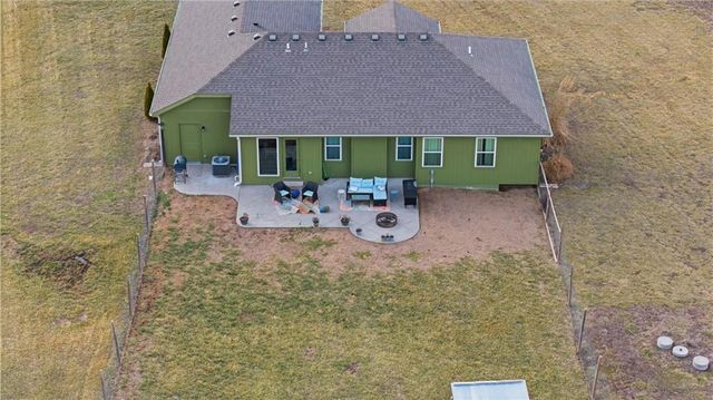 27805 S Walker Road, Harrisonville, MO 64701