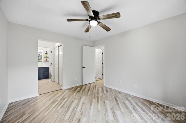 8157 Cedar Glen Drive, Charlotte, NC 28212