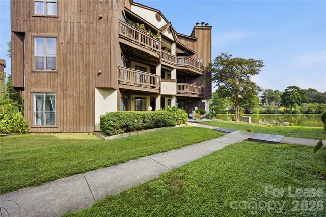 8157 Cedar Glen Drive, Charlotte, NC 28212