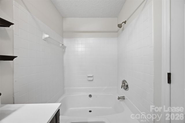 8157 Cedar Glen Drive, Charlotte, NC 28212