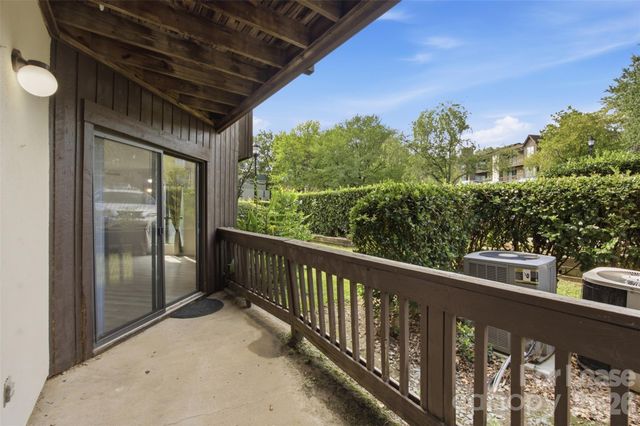 8157 Cedar Glen Drive, Charlotte, NC 28212