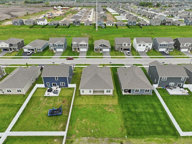 10617 Whitney Place, Crown Point, IN 46307