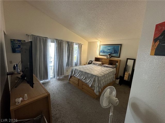 9517 Echo Glen Drive, Las Vegas, NV 89117
