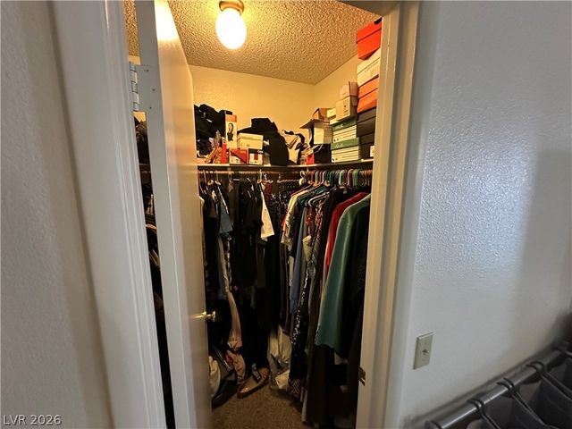 9517 Echo Glen Drive, Las Vegas, NV 89117