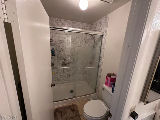 9517 Echo Glen Drive, Las Vegas, NV 89117
