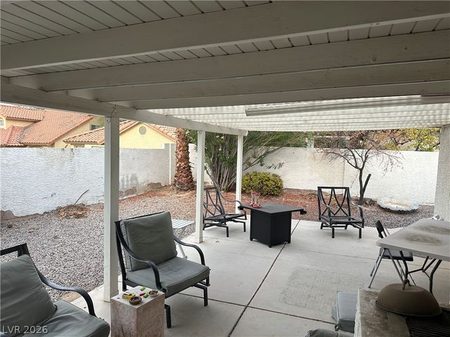 9517 Echo Glen Drive, Las Vegas, NV 89117