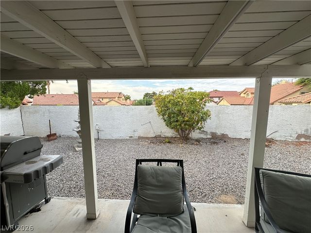9517 Echo Glen Drive, Las Vegas, NV 89117
