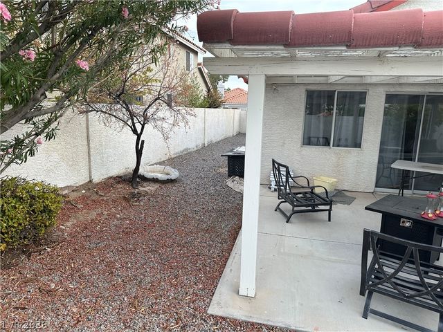 9517 Echo Glen Drive, Las Vegas, NV 89117