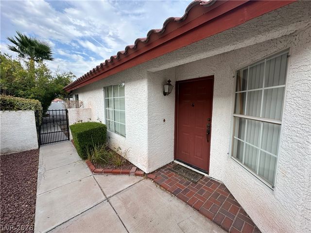 9517 Echo Glen Drive, Las Vegas, NV 89117