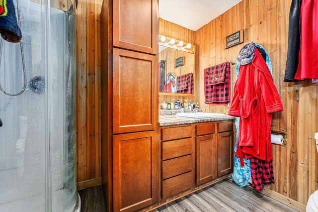 7702 N Gleneagle Drive, Kalamazoo, MI 49048