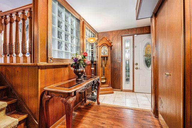 7702 N Gleneagle Drive, Kalamazoo, MI 49048