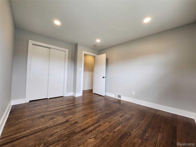 15705 Juliana Avenue, Eastpointe, MI 48021