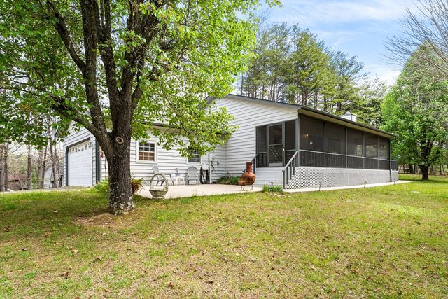 9045 Betty Jo Circle, Young Harris, GA 30582