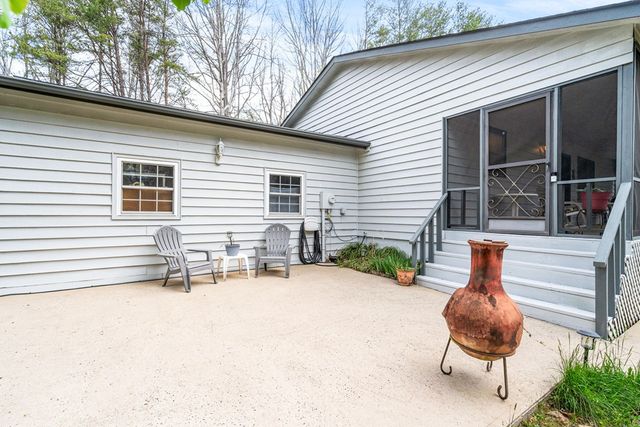 9045 Betty Jo Circle, Young Harris, GA 30582