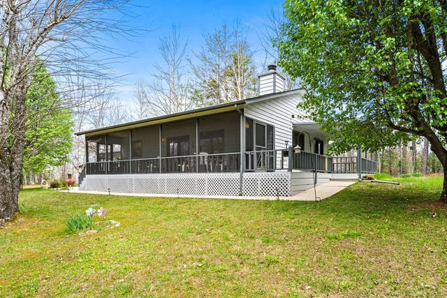 9045 Betty Jo Circle, Young Harris, GA 30582