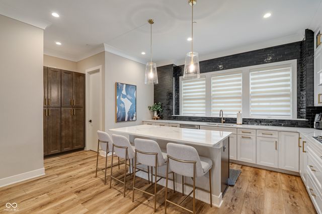 922 Berkhamsted Lane, Carmel, IN 46032